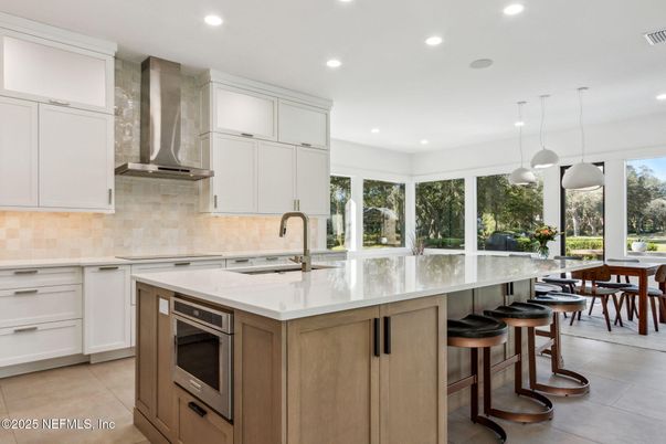 Dining room, Interior, Kitchen, Pendant Lights, Recessed Lighting, Stainless Steel Appliances