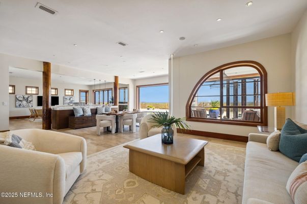 Dining room, Interior, Living room, Pendant Lights, Recessed Lighting, Water
