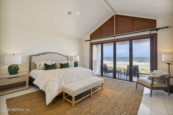 Bedroom, Interior, Recessed Lighting, Water