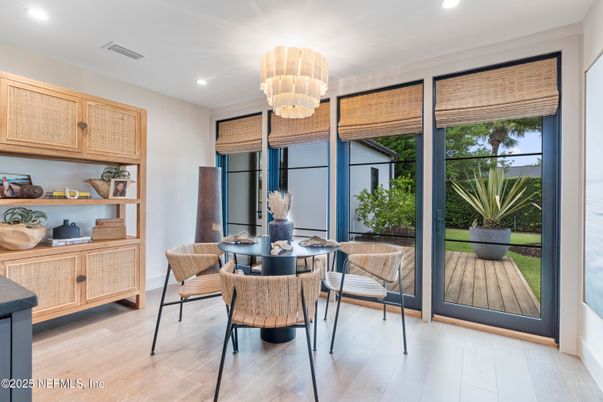 Chandelier, Dining room, Interior, Recessed Lighting, Wood Texture Flooring