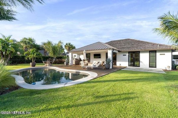 Backyard, Exterior, Pool