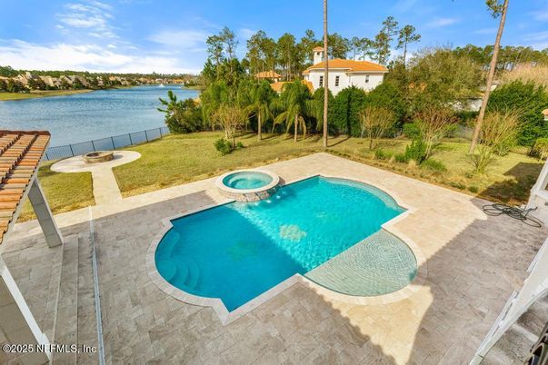 Exterior, Pool, Water
