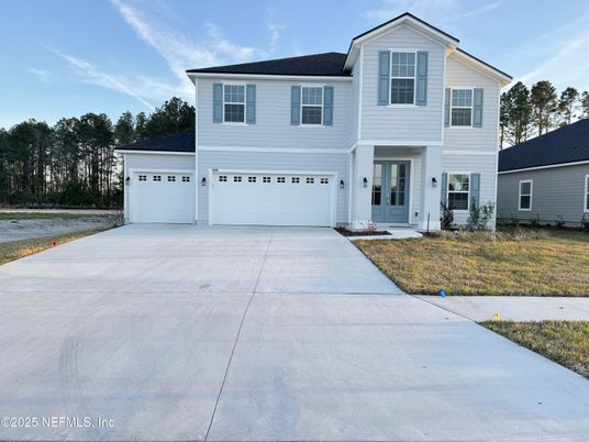 Attached, Exterior, Facade, Farmhouse