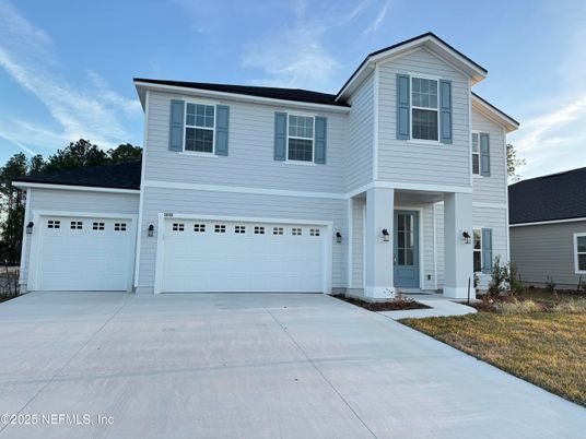 Attached, Exterior, Facade, Farmhouse