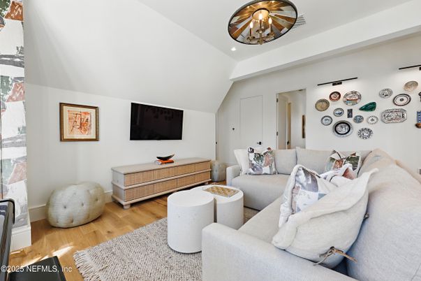 Interior, Living room, Recessed Lighting, Wood Texture Flooring