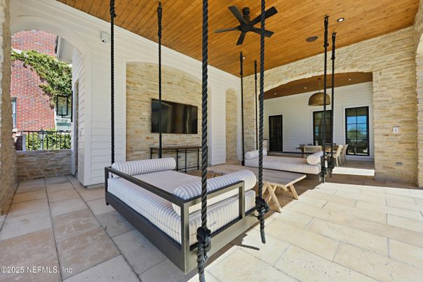 Bedroom, Exterior
