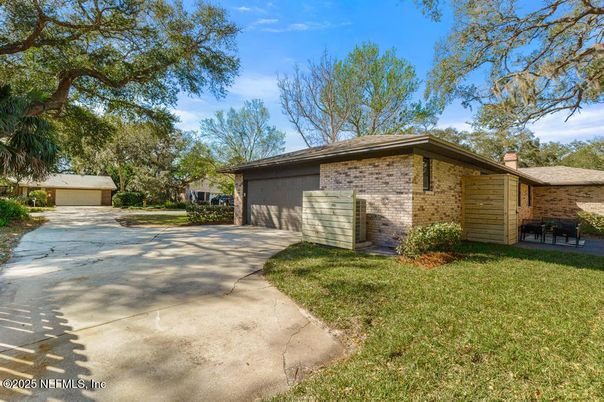 Backyard, Detached Garage, Exterior
