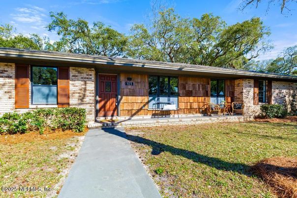 Exterior, Facade, Brick Facade, Ranch