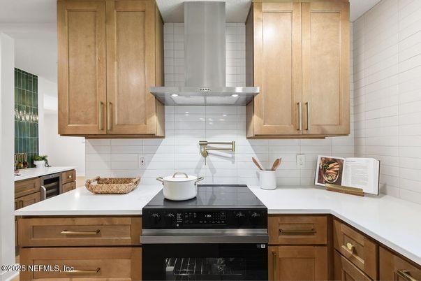 Interior, Kitchen, Stainless Steel Appliances