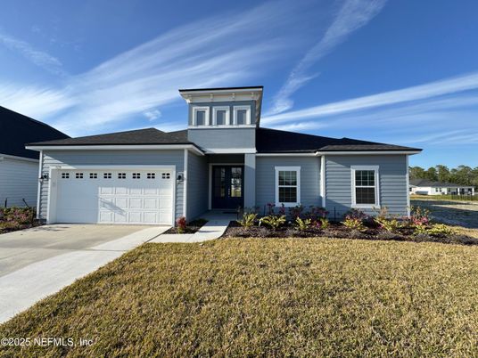 Attached, Exterior, Facade, Farmhouse