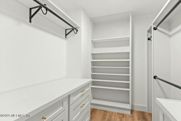 Interior, Walk-in Closets, Wood Texture Flooring