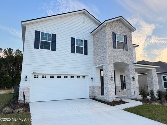 Attached, Exterior, Facade, Rowhouse