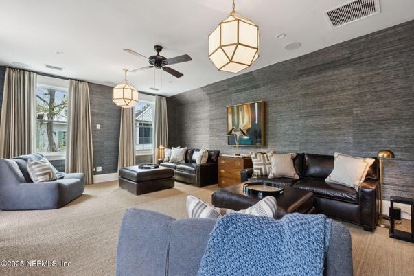 Interior, Living room, Pendant Lights, Recessed Lighting