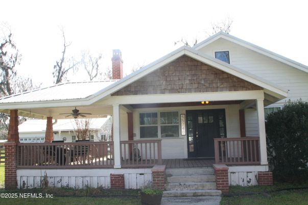 Exterior, Facade, American Craftsman