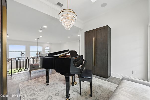 Chandelier, Interior, Piano, Recessed Lighting, Wood Texture Flooring