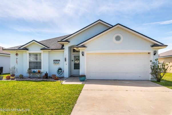 Attached, Exterior, Facade, Ranch