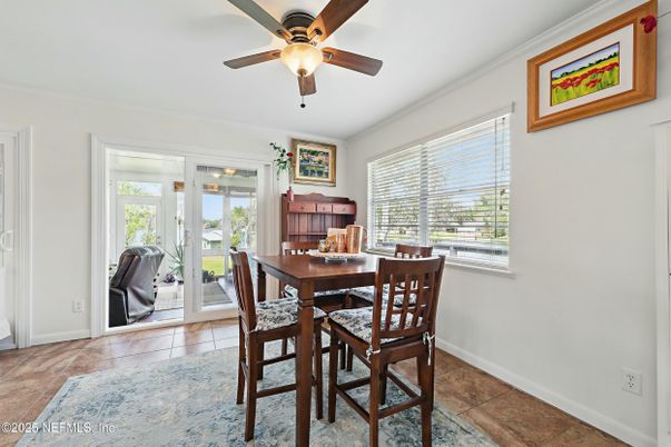Dining room, Interior