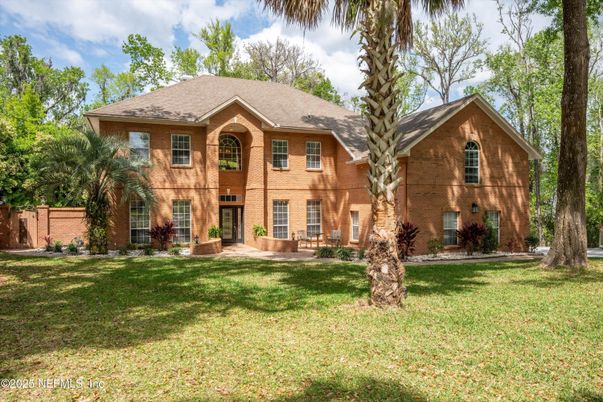 Backyard, Exterior, Facade, Brick Facade, French Provincial