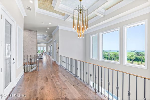 Interior, Pendant Lights, Recessed Lighting, Wood Texture Flooring