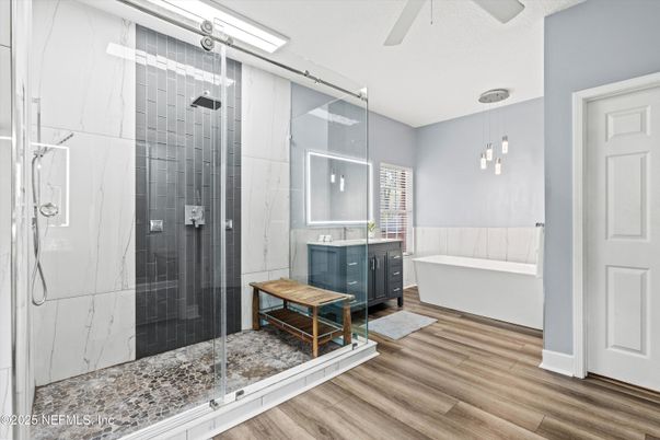 Bathroom, Free Standing Baths, Glass Shower, Interior, Pendant Lights, Wood Texture Flooring