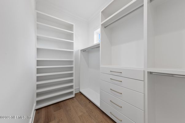 Interior, Walk-in Closets, Wood Texture Flooring
