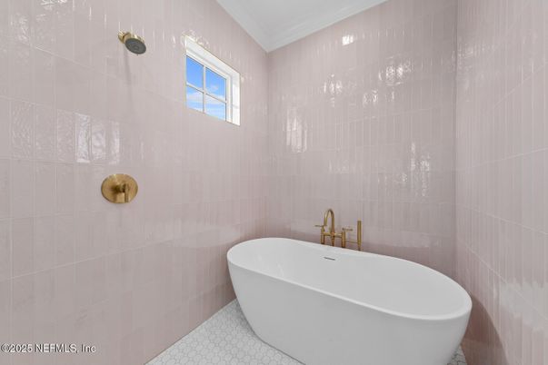 Bathroom, Free Standing Baths, Interior