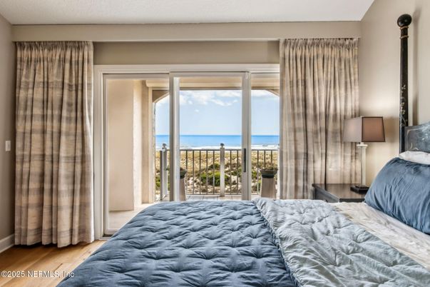 Bedroom, Interior, Water, Wood Texture Flooring