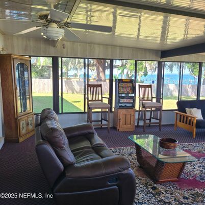 Interior, Living room, Sun Room, Water