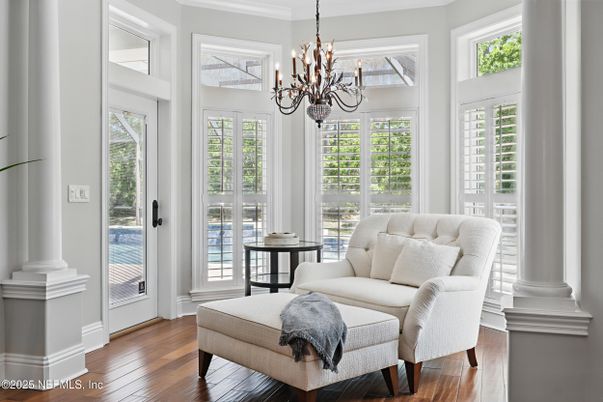 Chandelier, Interior, Wood Texture Flooring