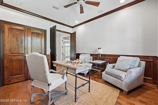 Home Office, Interior, Recessed Lighting, Wood Texture Flooring