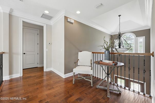 Interior, Pendant Lights, Recessed Lighting, Wood Texture Flooring