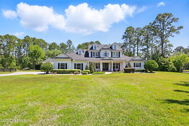 Backyard, Exterior, Facade, Cape Cod