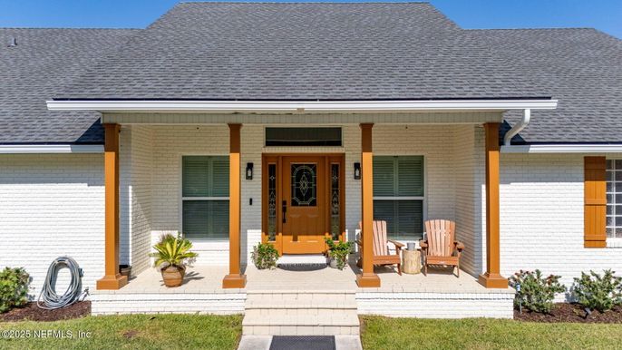 Exterior, Facade, None