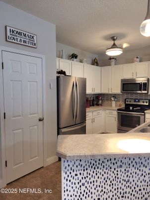 Interior, Kitchen, Stainless Steel Appliances