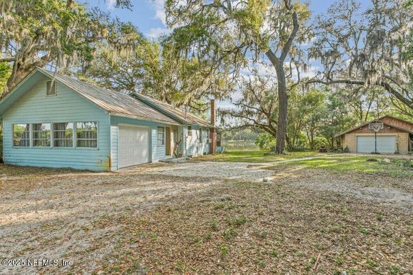Backyard, Detached Garage, Exterior