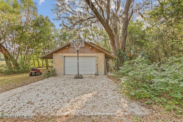 Backyard, Detached Garage, Exterior