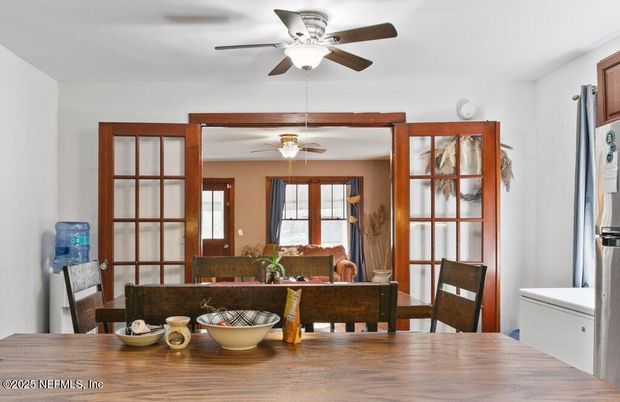 Dining room, Interior