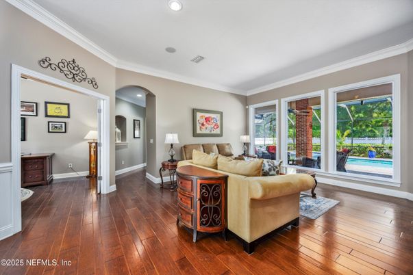 Interior, Living room, Recessed Lighting, Wood Texture Flooring