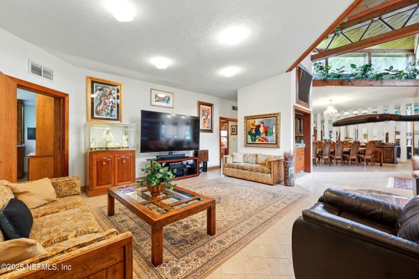 Chandelier, Dining room, Interior, Living room, Recessed Lighting