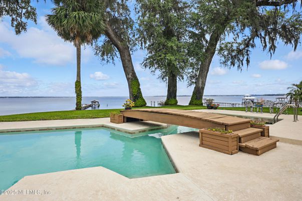 Exterior, Pool, Water