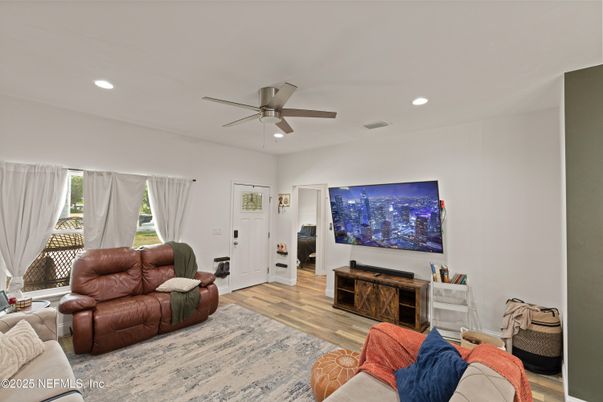 Interior, Living room, Recessed Lighting, Wood Texture Flooring