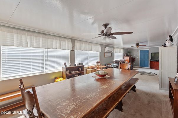 Dining room, Interior