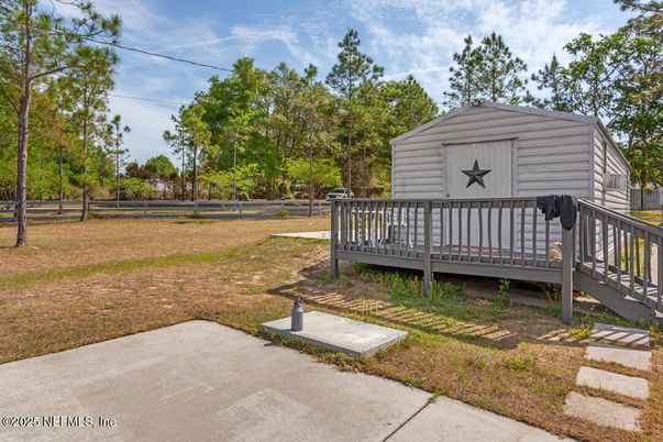 Backyard, Exterior