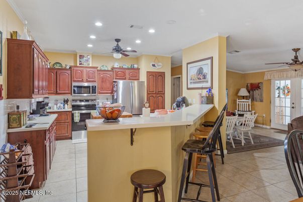 Dining room, Interior, Kitchen, Recessed Lighting, Stainless Steel Appliances
