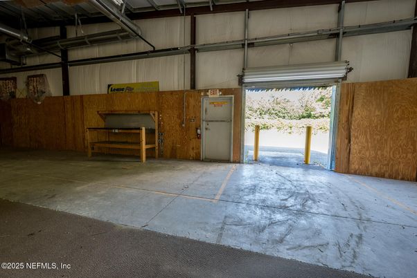 Garage, Interior