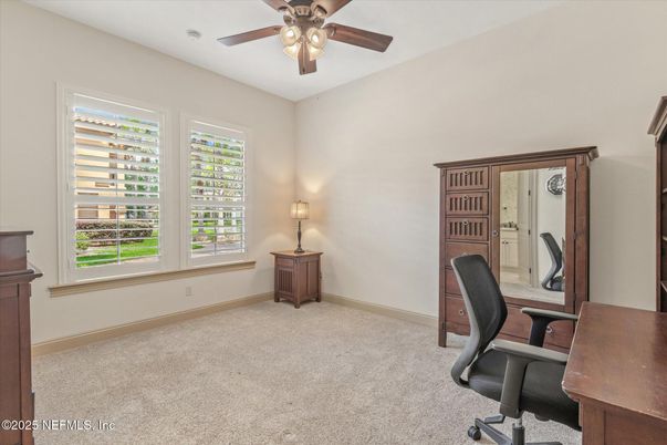 Home Office, Interior