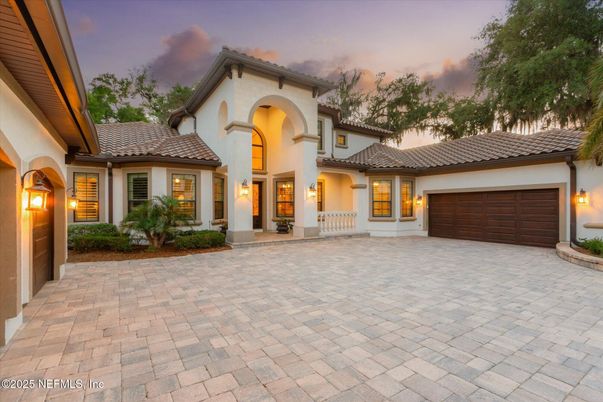 Attached, Exterior, Facade, Mediterranean