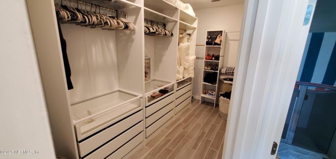 Interior, Walk-in Closets, Wood Texture Flooring