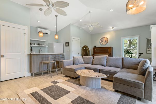 Interior, Living room, Pendant Lights, Recessed Lighting, Wood Texture Flooring