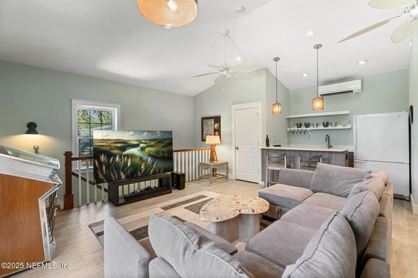 Interior, Kitchen, Living room, Pendant Lights, Recessed Lighting, Wood Texture Flooring